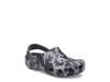 Classic Clog - Kids' Black/Grey Camo Print view