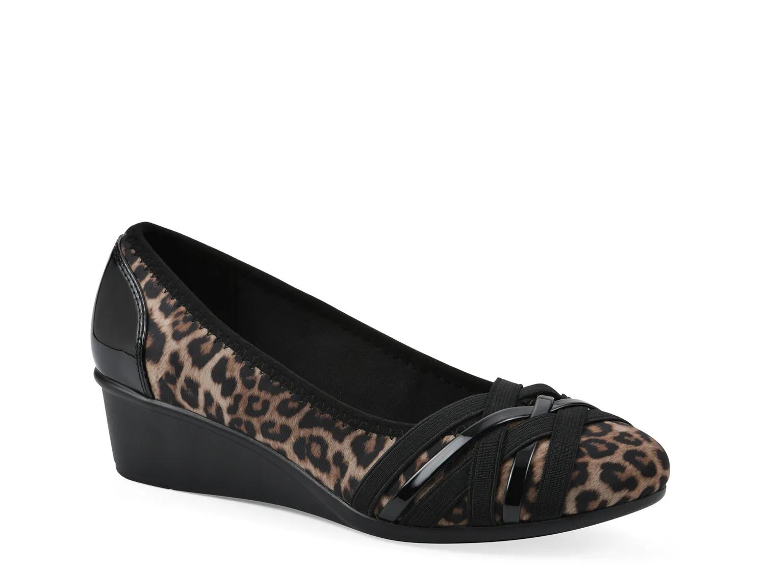 Bowie Wedge Pump - image 3