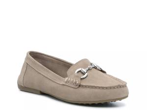 Click to shop Women's Shoes