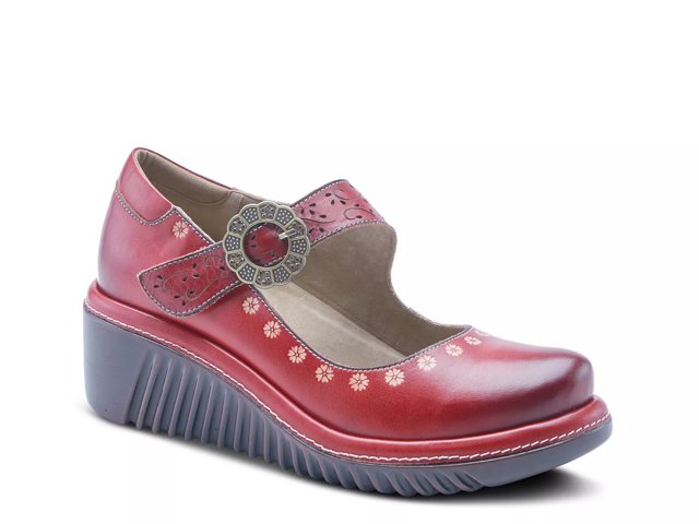 Footlight Mary Jane Pump