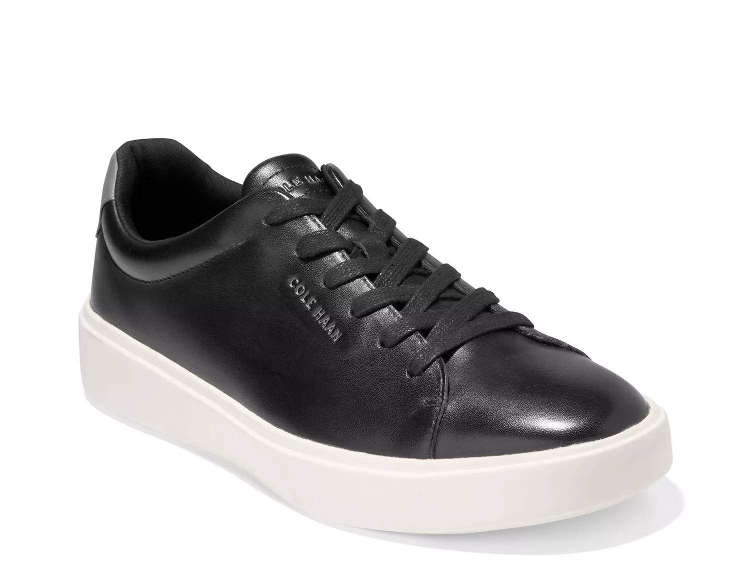 Grand Crosscourt Traveler Sneaker