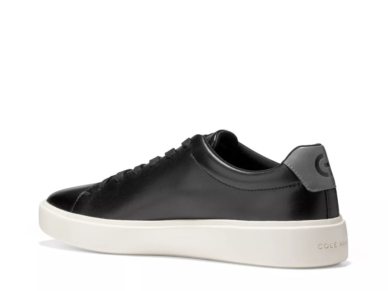 Grand Crosscourt Traveler Sneaker