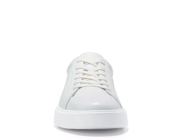 Grand Crosscourt Traveler Sneaker