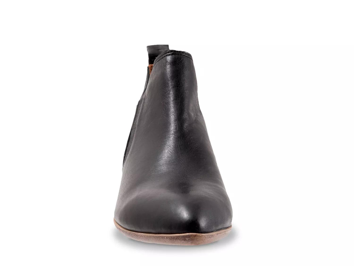 Vicki Bootie