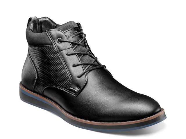 Circuit Plain Toe Chukka Boot - Men's