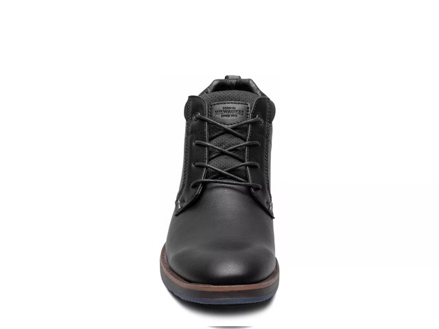 Circuit Plain Toe Chukka Boot - Men's