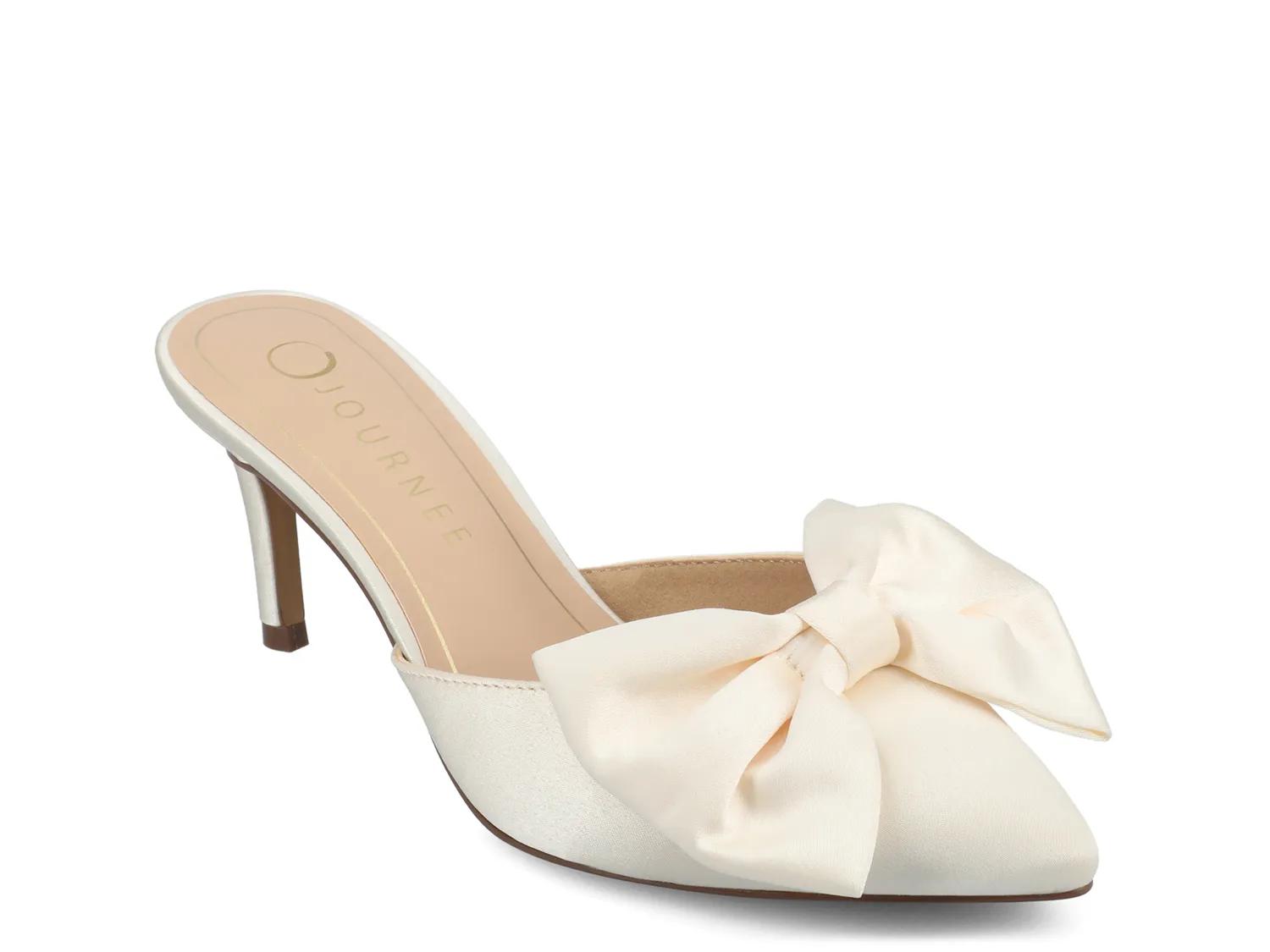 Journee Collection Wide Width Tiarra Pump | Women's | Ivory | Size 7 | Pumps