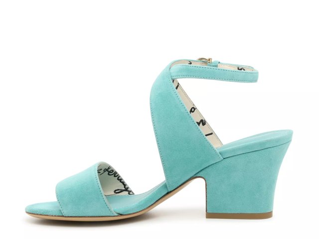 Sheena Sandal