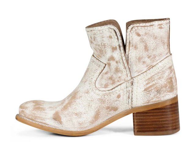 Walnut Grove Bootie