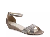 Iris Wedge Sandal Champagne view