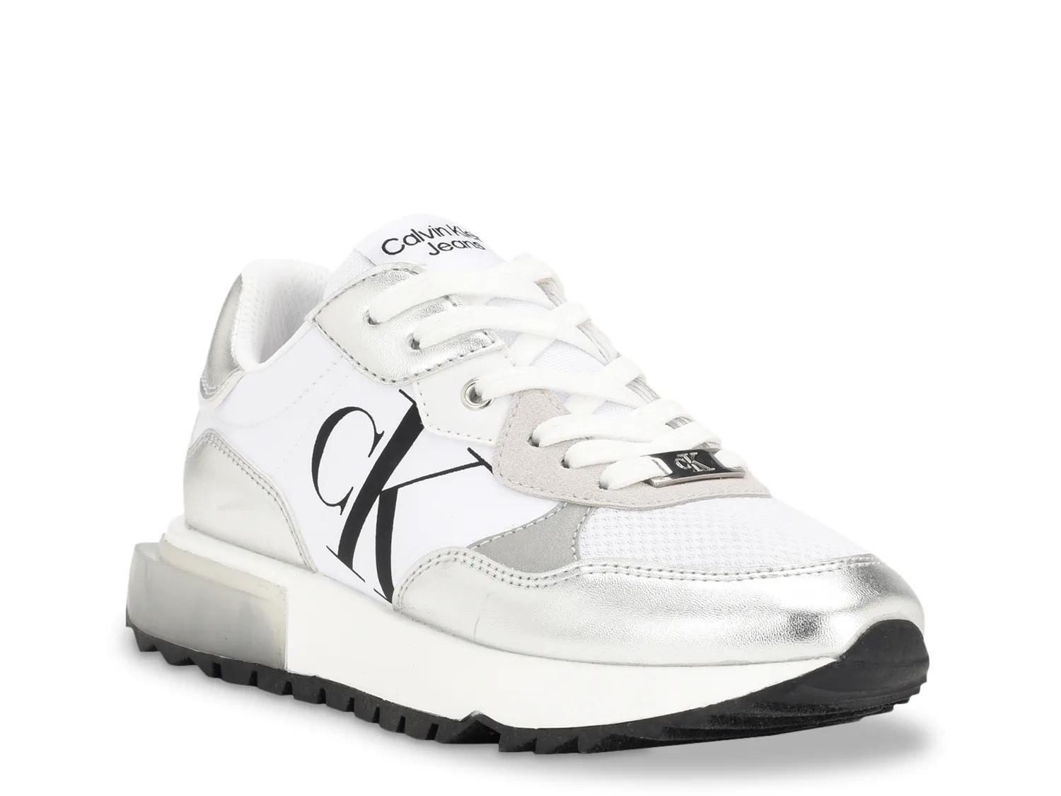 Magalee Sneaker - image 2