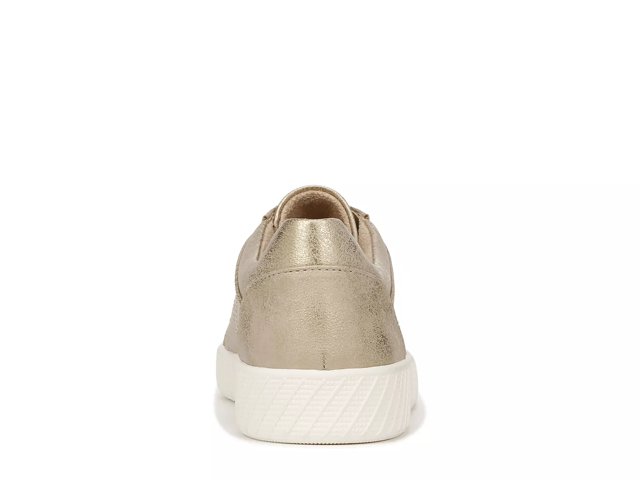 Neela Sneaker