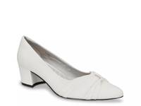 Millie Pump White view