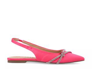 Click to shop women's clogs at DSW Designer Shoe Warehouse.