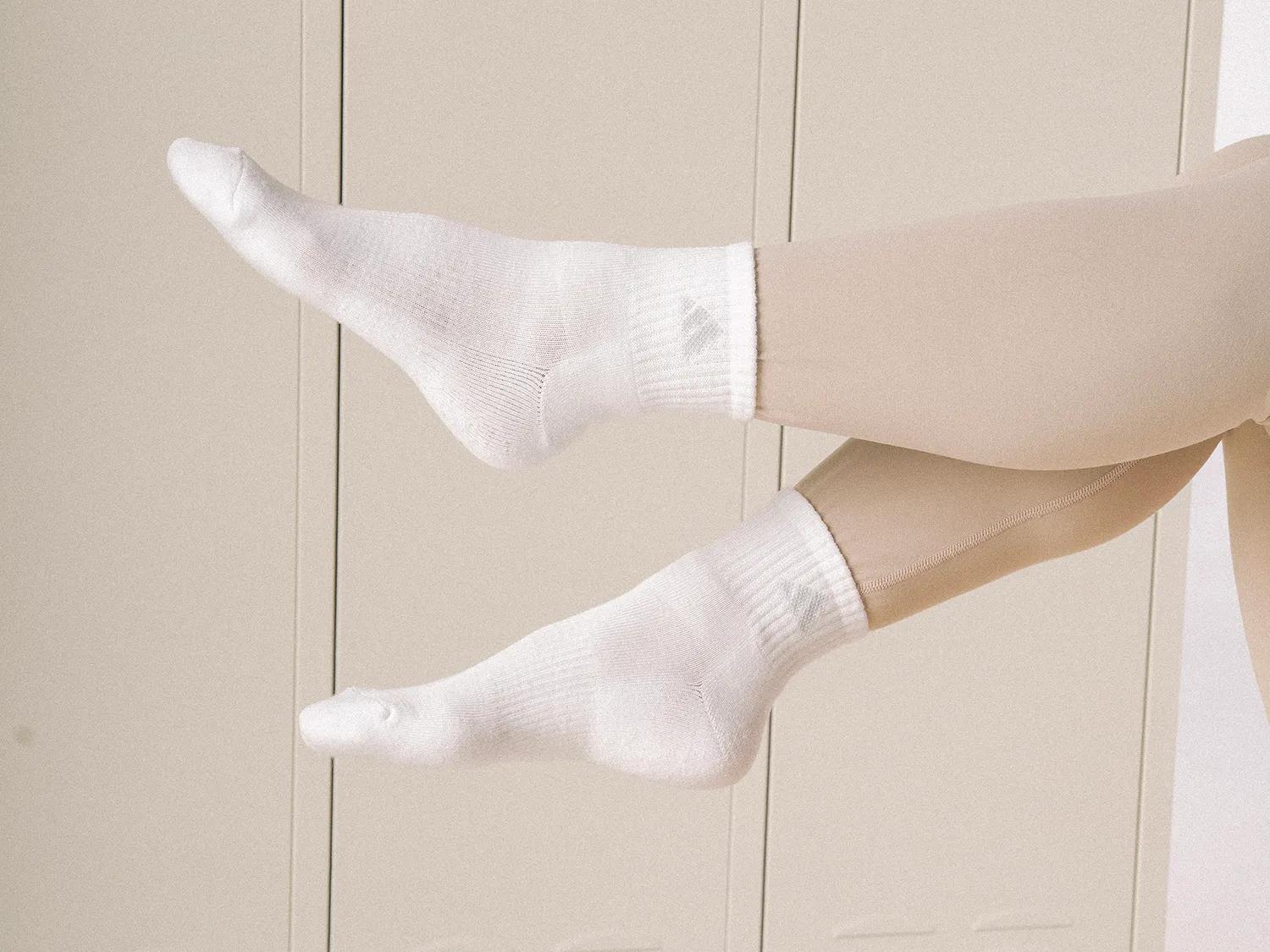 Athletic Cushioned Women's Quarter Ankle Socks