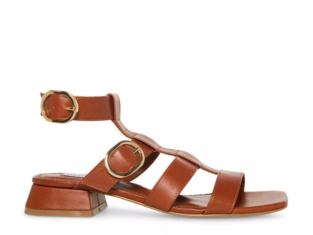 Aylin Sandal