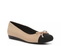 Gemma Slip-On Beige/Black view