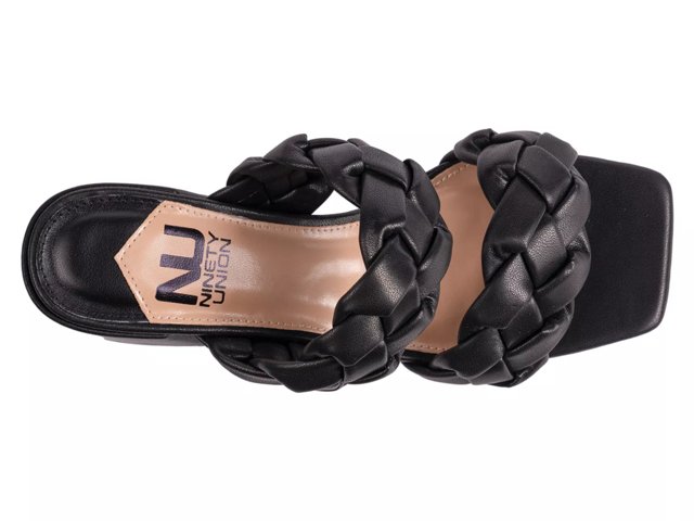 Twist Sandal