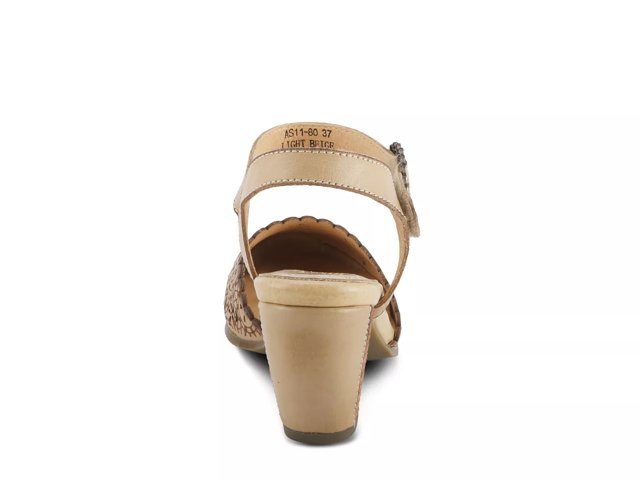 Eiloota Sandal