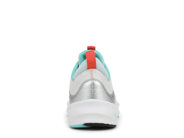 Never Quit 2 Sneaker - Women's