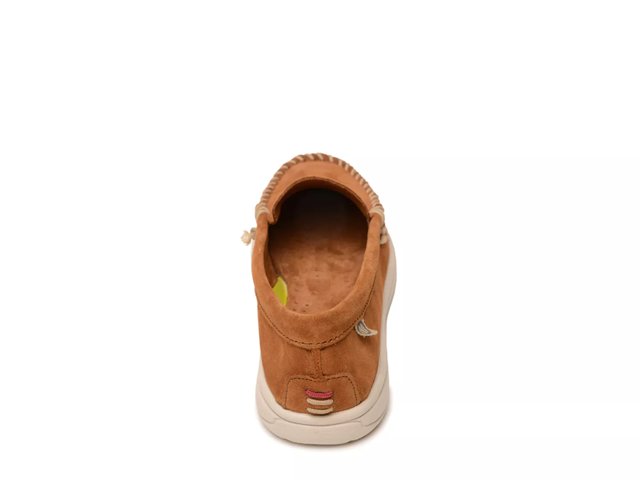 Discover Classic Slip-On