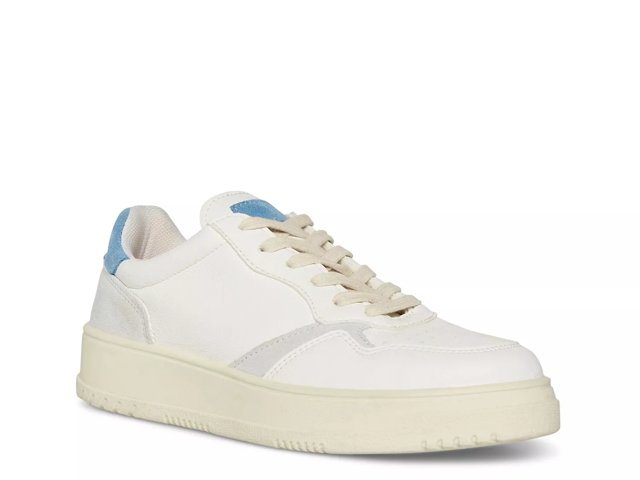 Phipps Sneaker