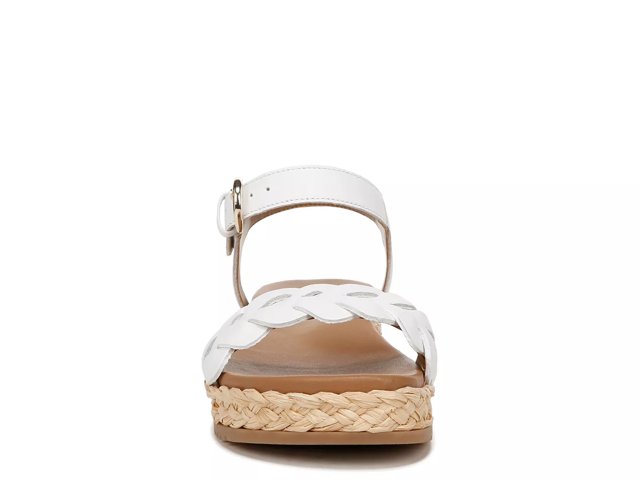 Neila Sandal