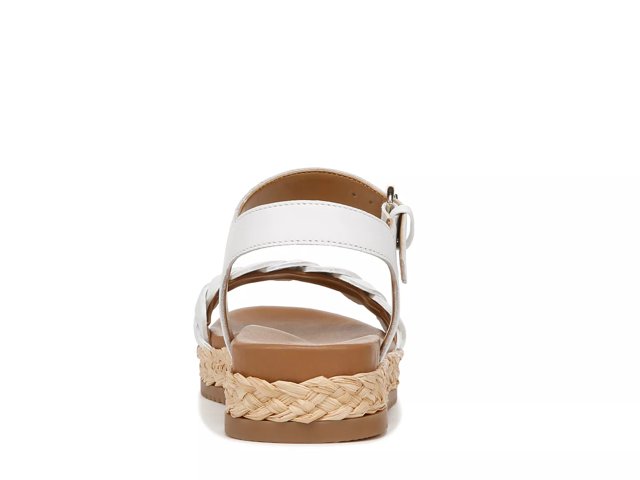 Neila Sandal
