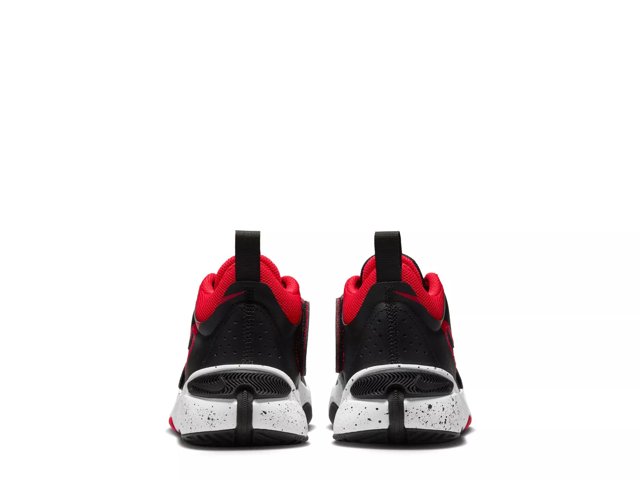 Team Hustle D 11 Basketball Sneaker - Kids'