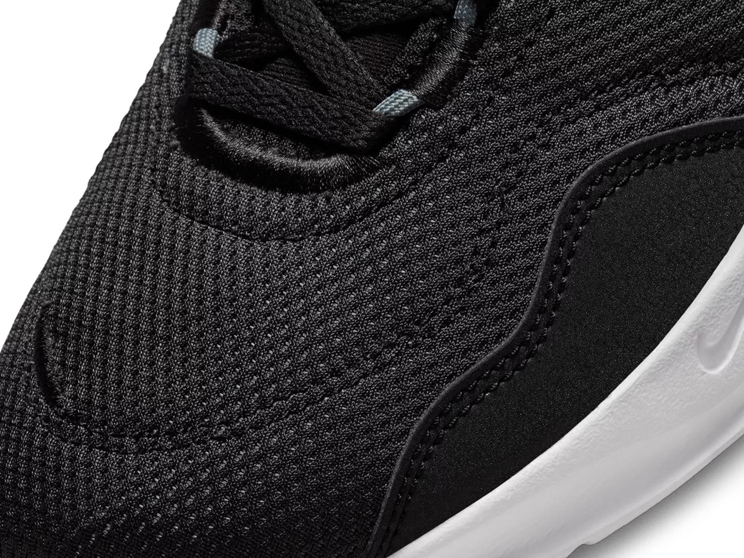 Legend Essential 3 Next Nature Training Shoe