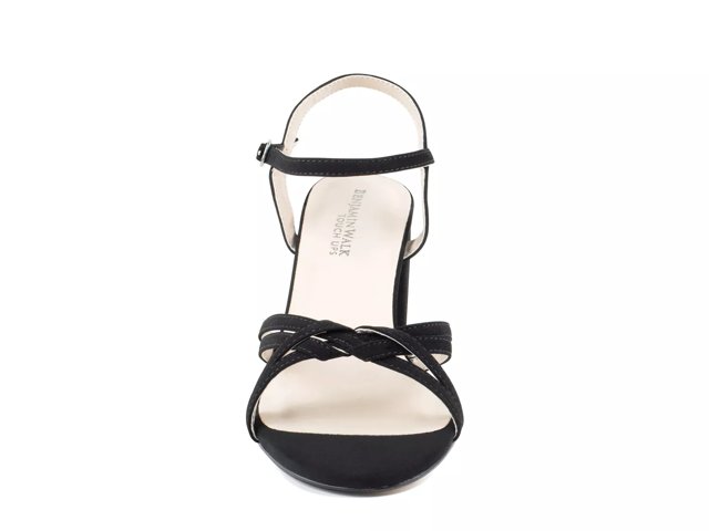 Elle Sandal