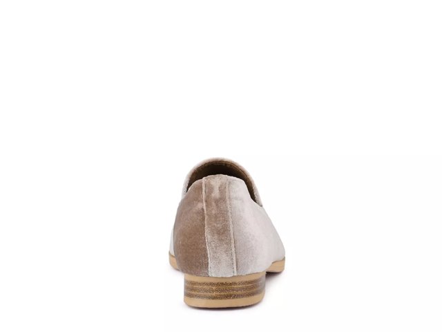 Luxe Lap Slip-On