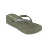 Mesh Chic Platform Sandal Dark Green view