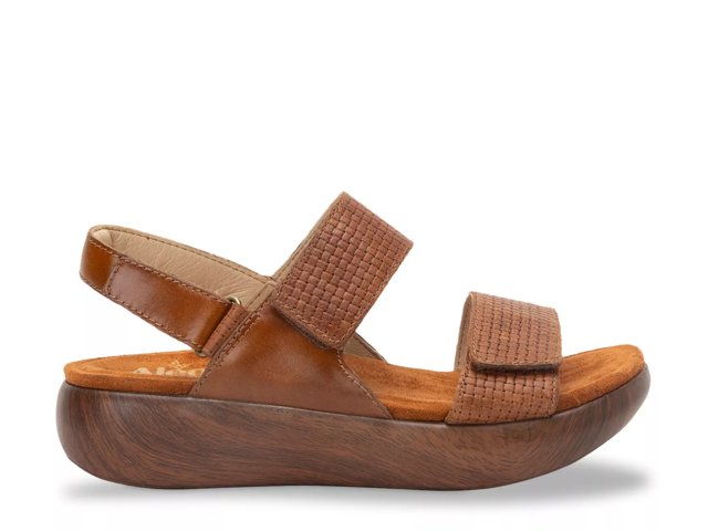 Bailee Wedge Sandal