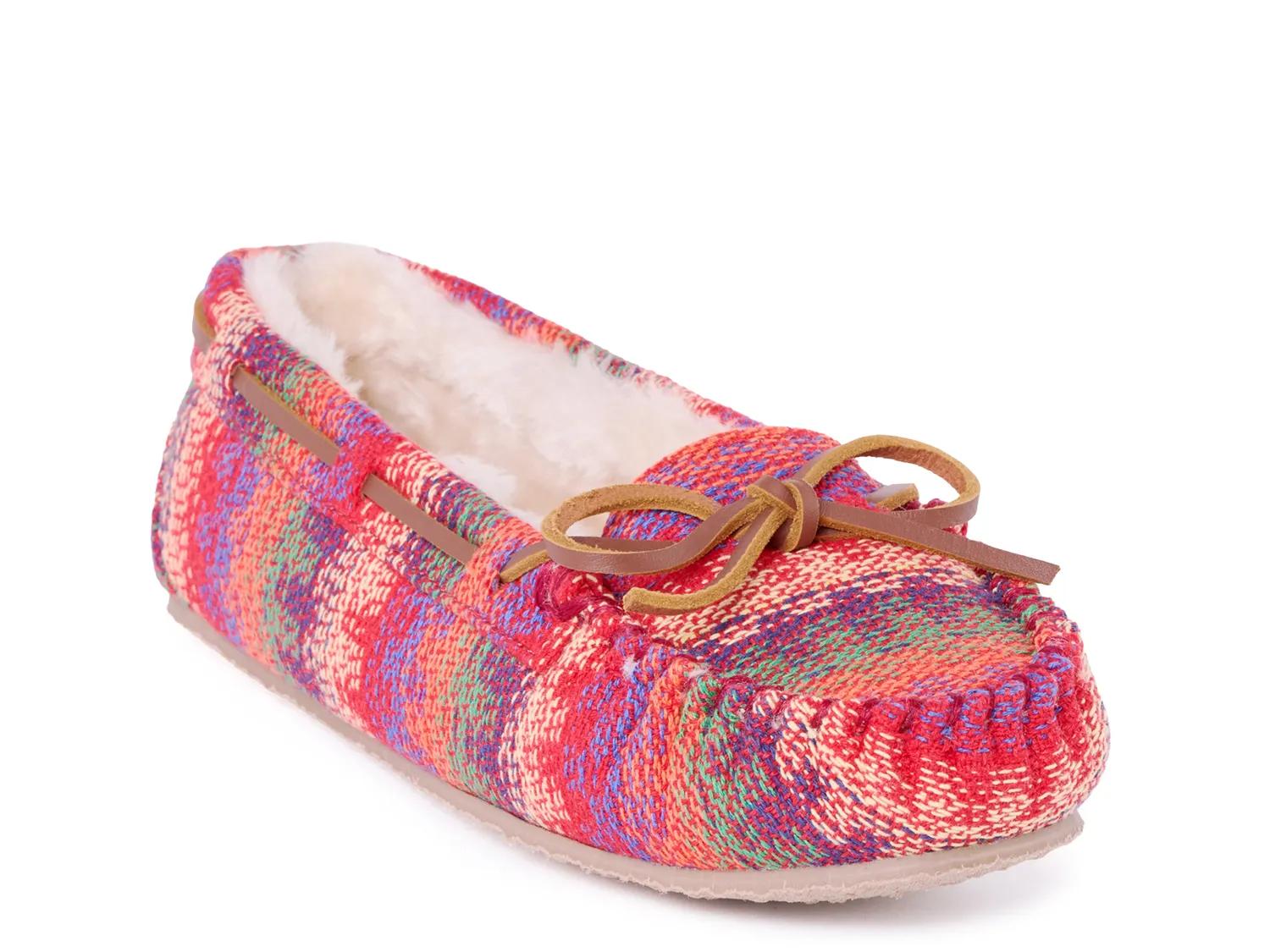 Minnetonka Cally Slipper | Women's | Pink/Multicolor | Size 9 | Slippers | Moccasin