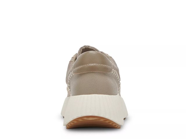 Dolen Sneaker