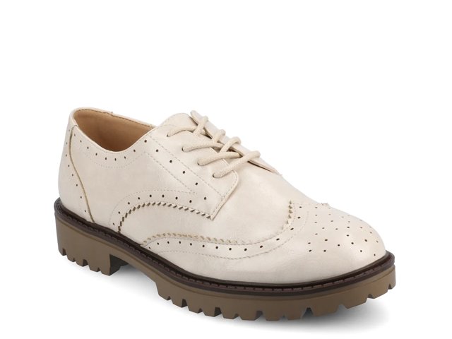 Claudiya Wingtip Oxford