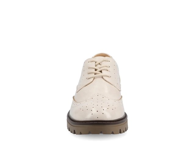 Claudiya Wingtip Oxford