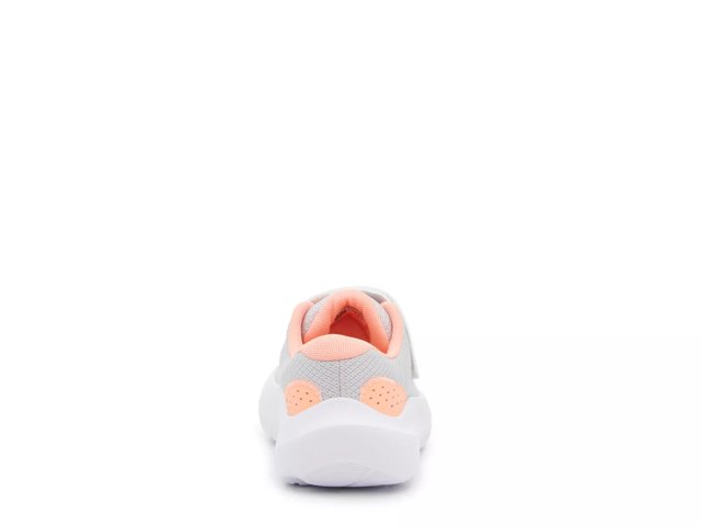 Surge 4 Sneaker - Kids'