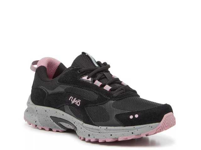Sky Stride Walking Sneaker - Women's