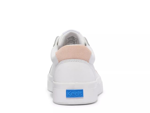Pursuit Sneaker - Women's