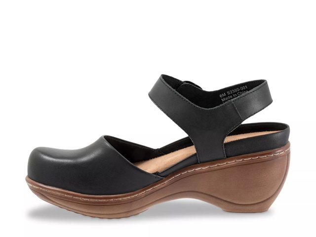 Mabelle Clog