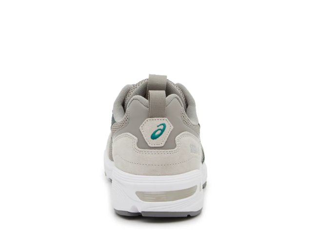 1090 v2 Sneaker - Men's