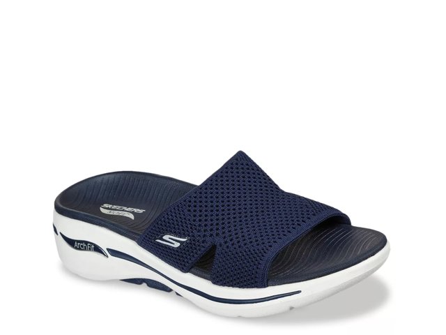 GO Walk Arch Fit Worthy Sandal