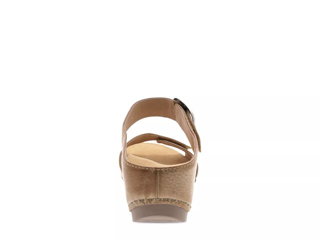Tanya Sandal