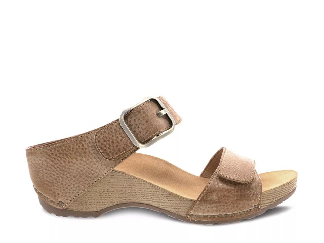 Tanya Sandal