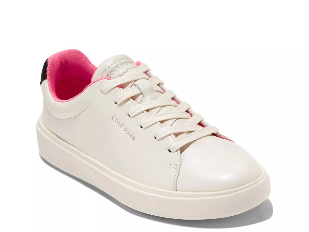 Grand Crosscourt Traveler Sneaker