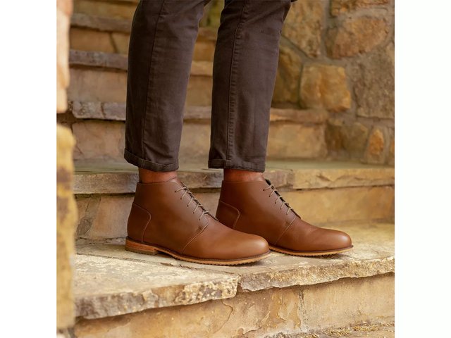 NISOLO Everyday Chukka Boot - Free Shipping | DSW display picture 2