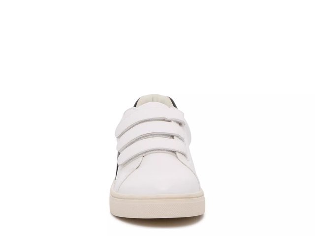 Izzie Sneaker - Women's