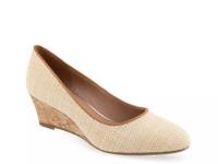Iris Wedge Pump Natural view